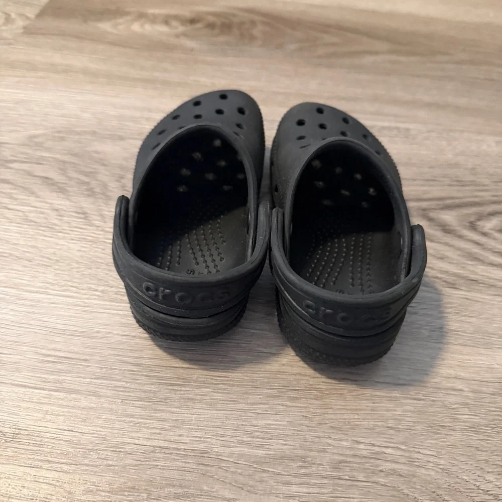 CROCS Kids Black Water Shoes - Picture 3 of 6